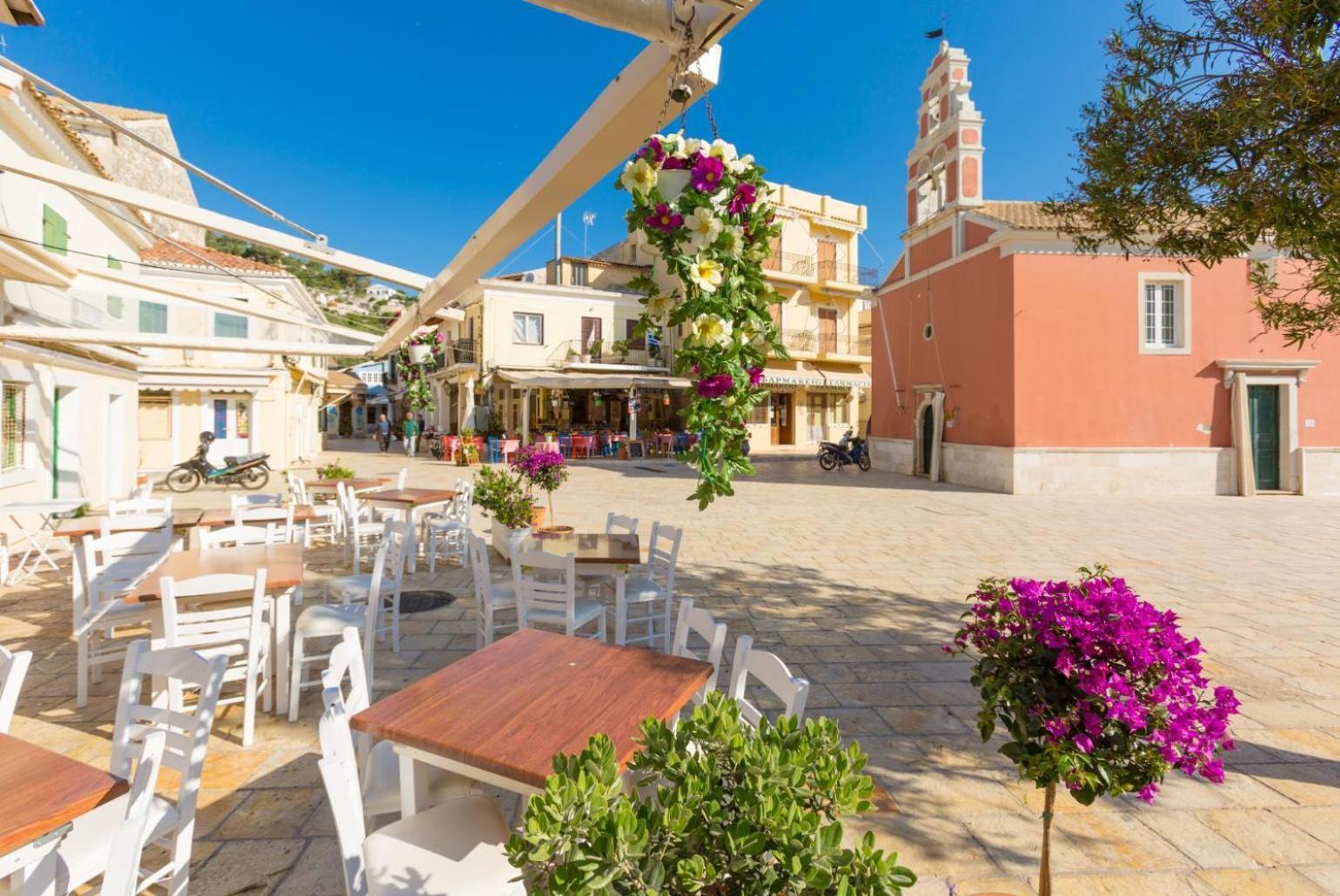 Flora Maisonettes 2 Gaios Luaran gambar